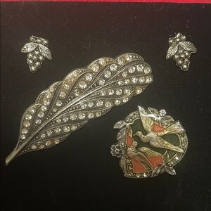 Brooch and Earring Bundle